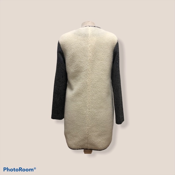 Forever 21 Sherpa Jacket - Picture 5 of 5